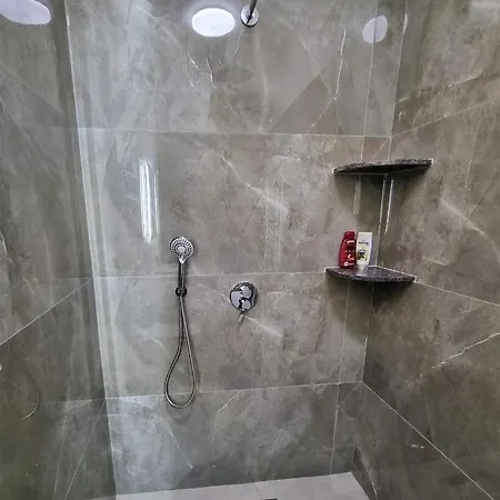 My House 3* Durrës