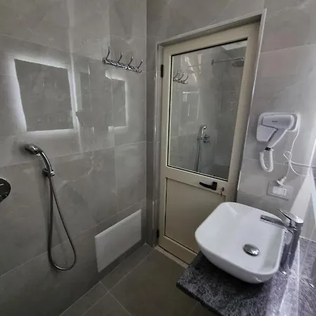 Πανσιόν My House Δυρράχιο